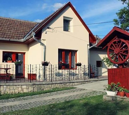 Zempleni Vendeghaz Hotel Erdőbénye Exterior foto
